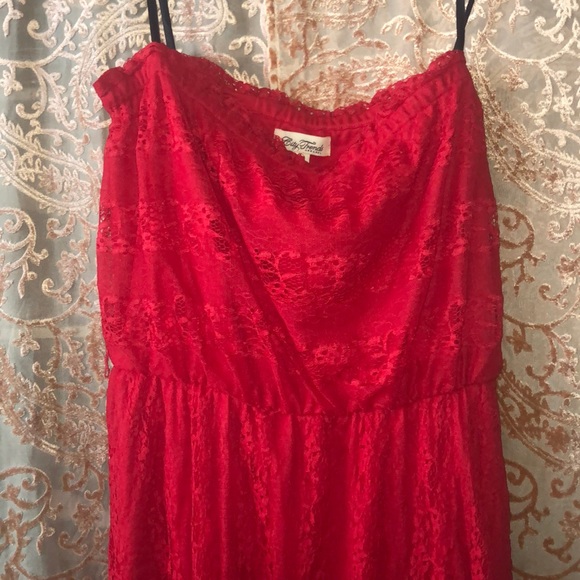 Strapless red lace dress - Picture 2 of 6